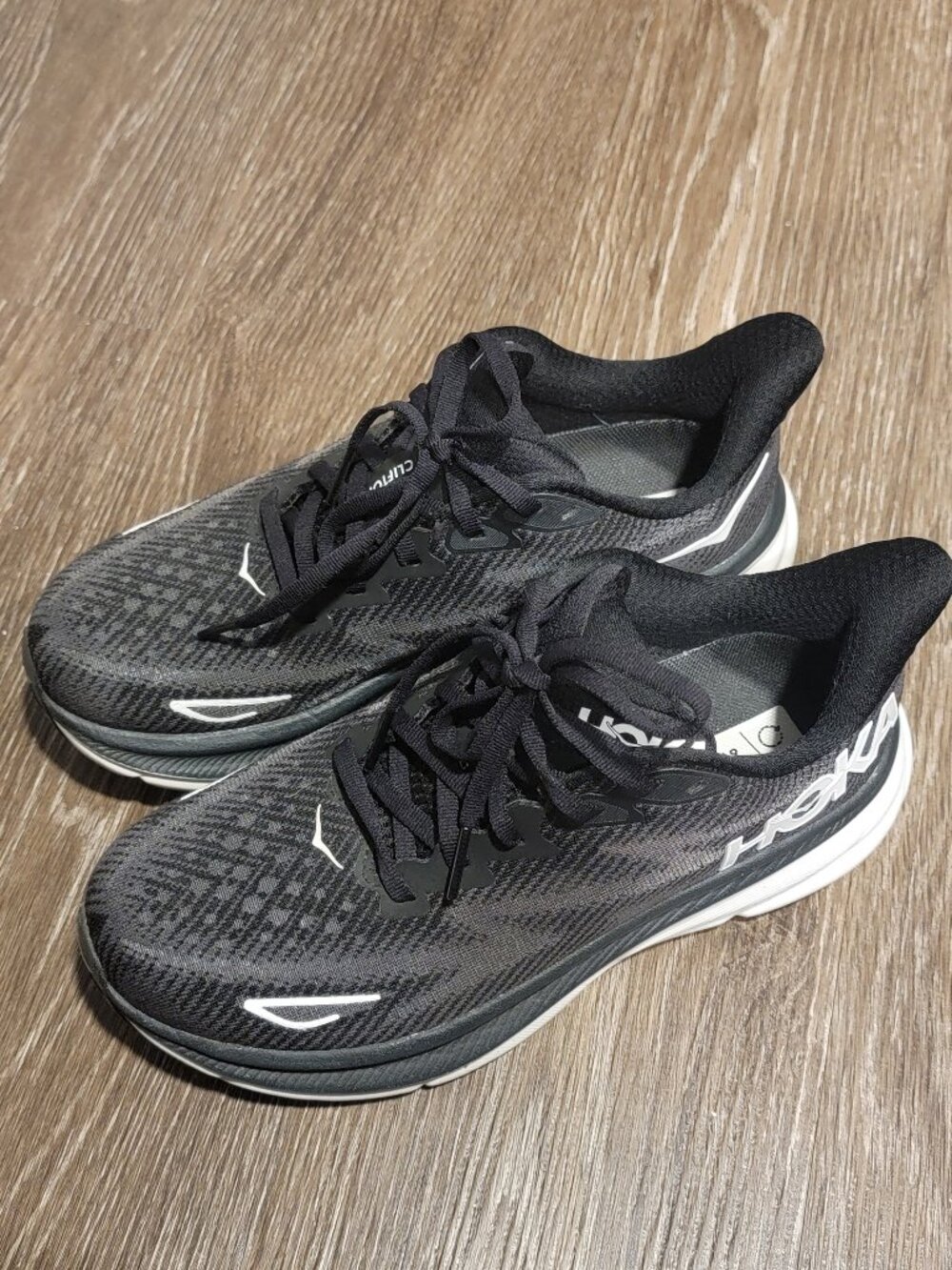 HOKA One One Clifton 9